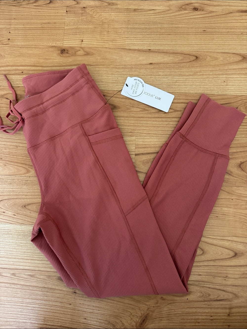 Yogalicious Lux Ribbed High- rise waist Leggings in brick dust NWT